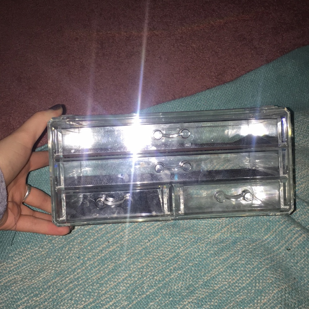 Make up holder & or jewelry holder